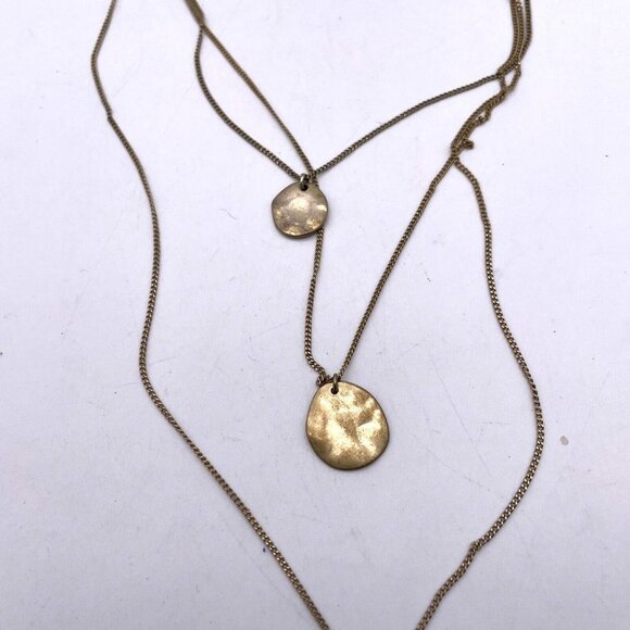 Chloe & Isabel Chain 3 Layered Coin Pendant Necklace Lobster Closure Hammered - Picture 5 of 5